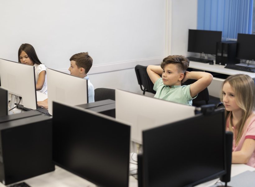 children-having-technology-education-class